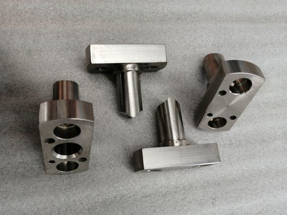 ISO Management Polishing Stainless Steel Twin Screw Extruder Machine Parts قطعات جانبی فیدر
