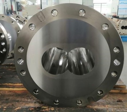 CNC ماشینکاری دقیق دور اکسترودر دو پیچی نوع بسته و باز